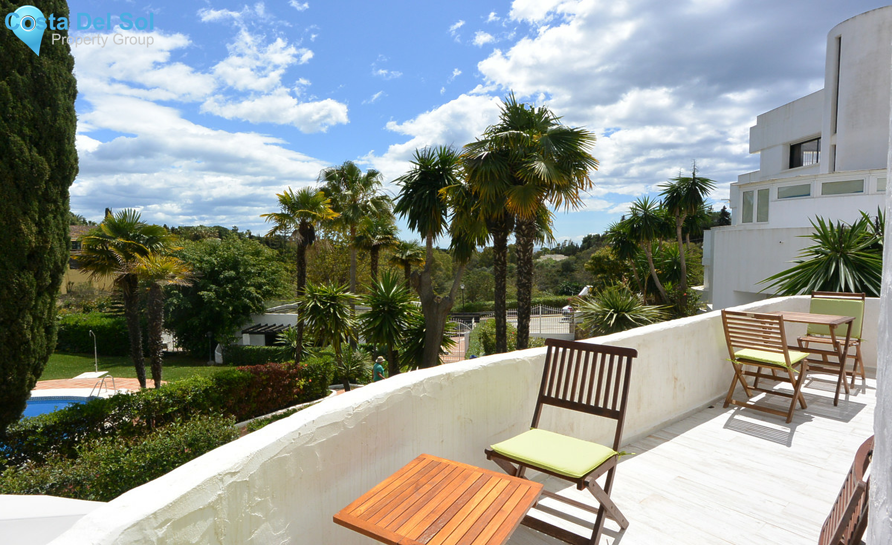 Middle Floor Apartment in The Golden Mile-1293665