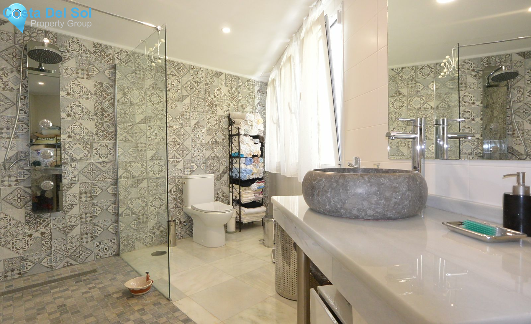 Ground Floor Apartment in The Golden Mile-1139810