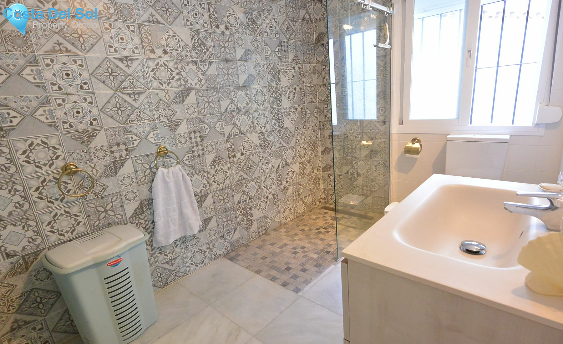 Ground Floor Apartment in The Golden Mile-1139815