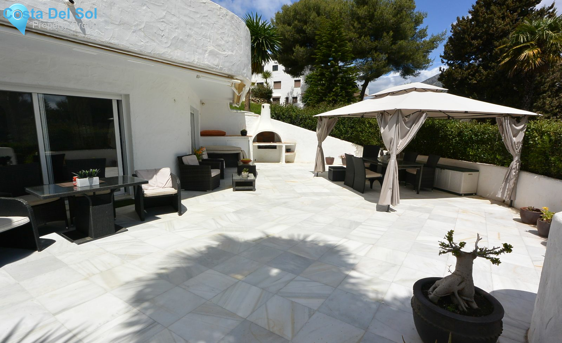 Ground Floor Apartment in The Golden Mile-1139801