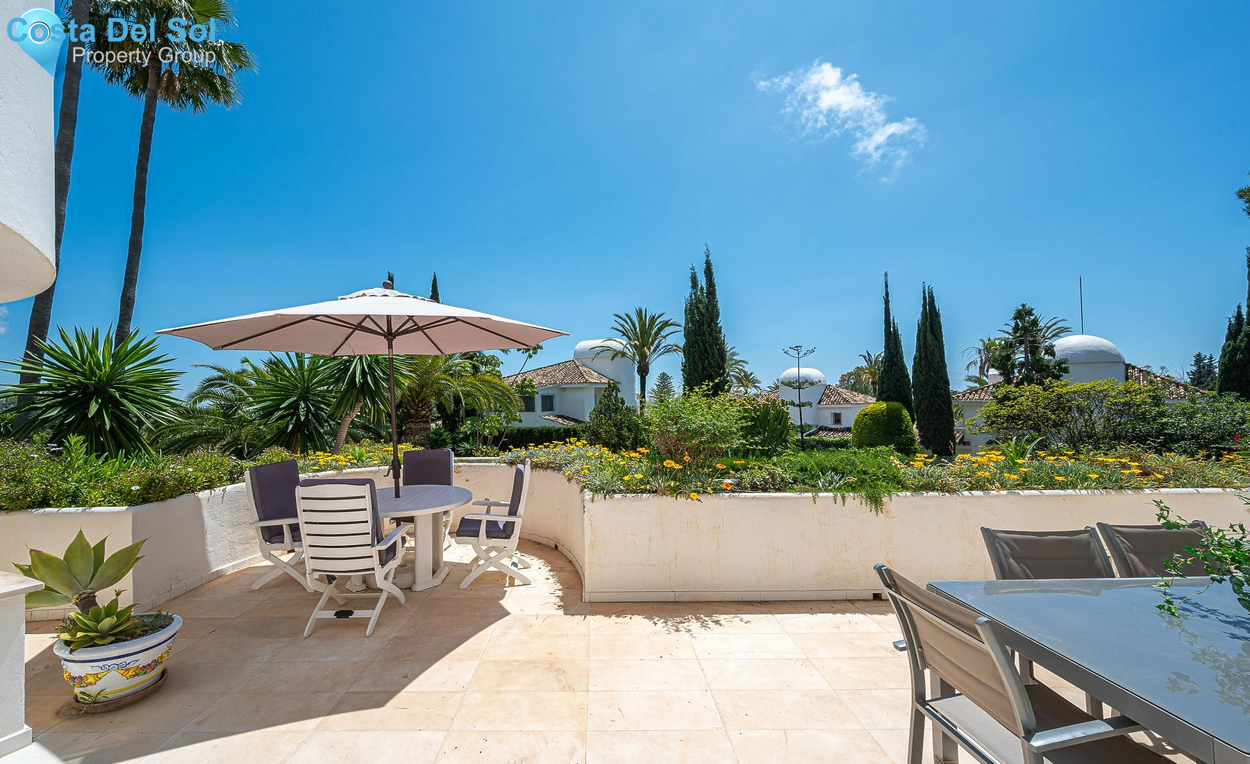 Middle Floor Apartment in The Golden Mile-1139836