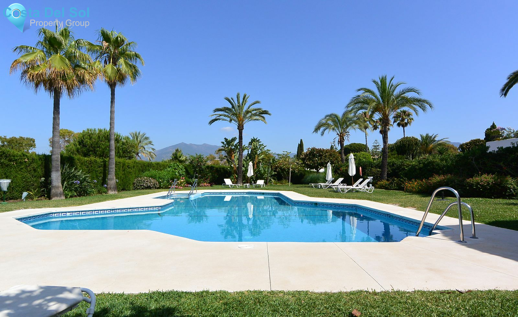 Middle Floor Apartment in The Golden Mile-1139823