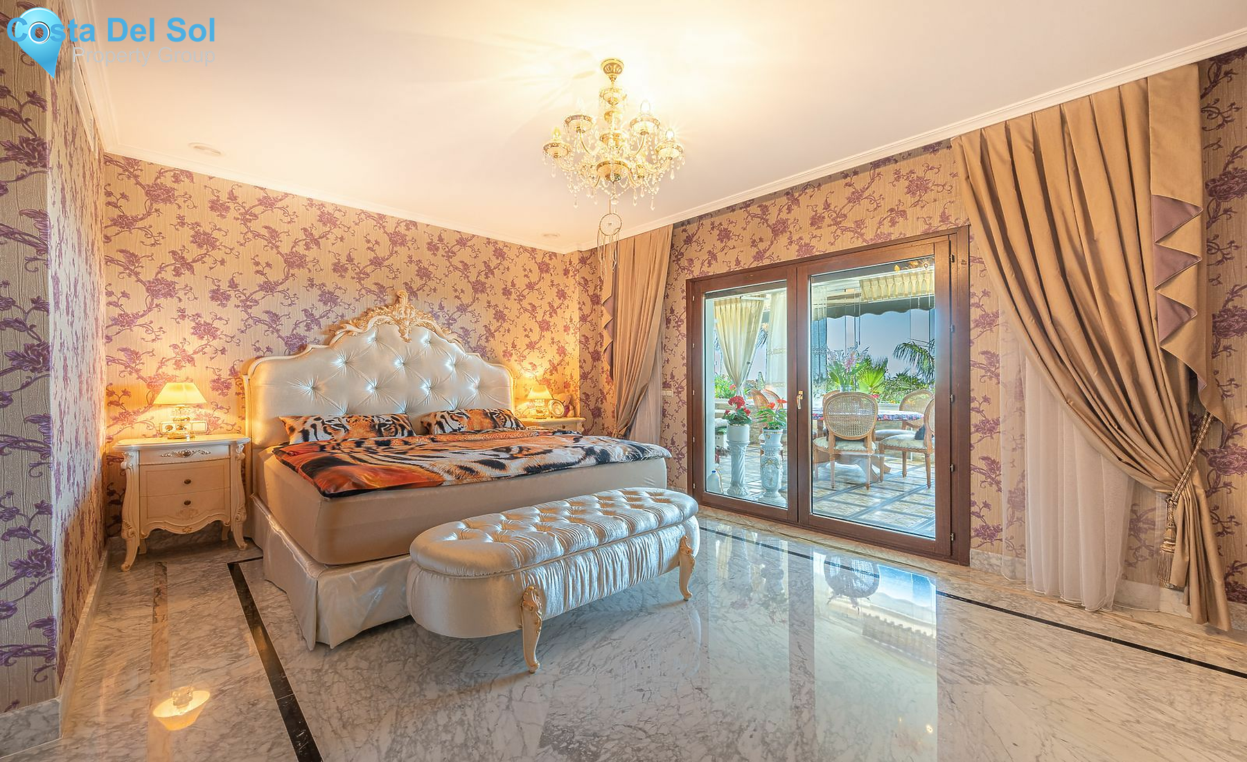 Middle Floor Apartment in The Golden Mile-1139896