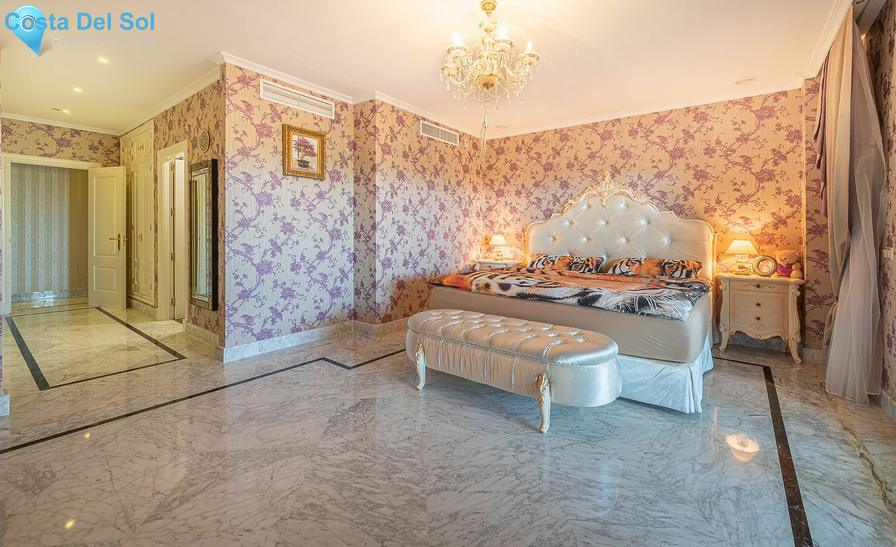 Middle Floor Apartment in The Golden Mile-1139897