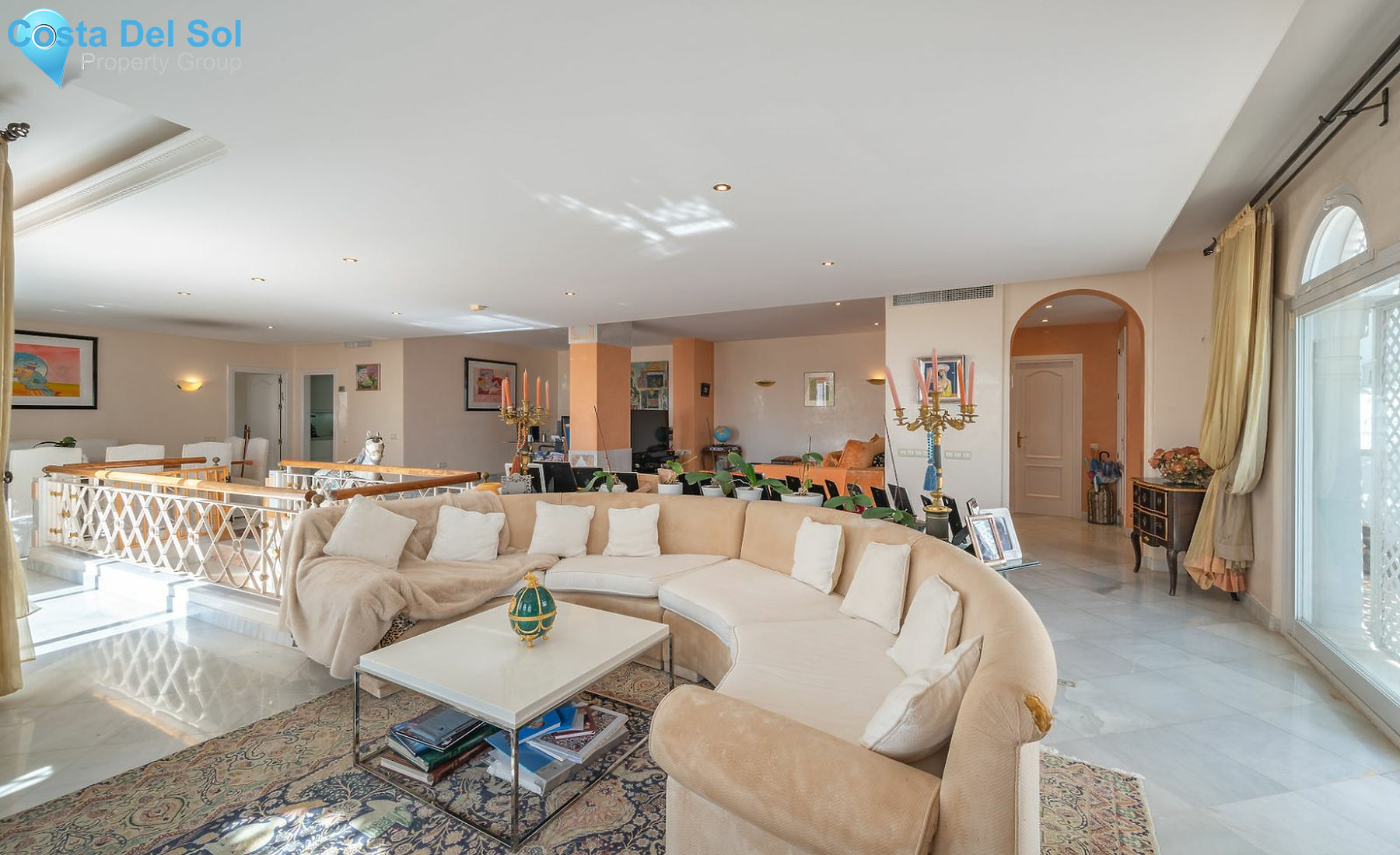 Middle Floor Apartment in The Golden Mile-1399651