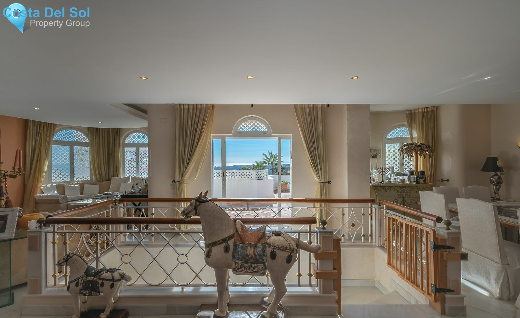 Middle Floor Apartment in The Golden Mile-1399653