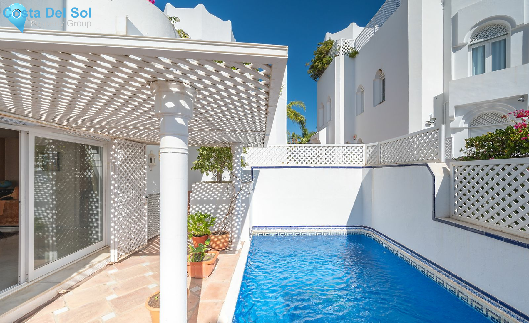 Middle Floor Apartment in The Golden Mile-1399647