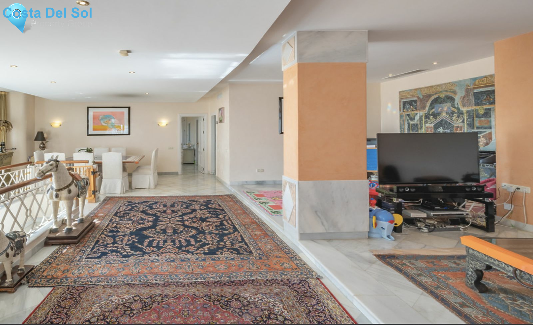 Middle Floor Apartment in The Golden Mile-1469894