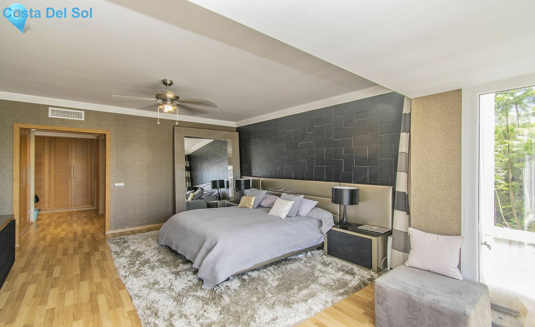 Middle Floor Apartment in The Golden Mile-1531904