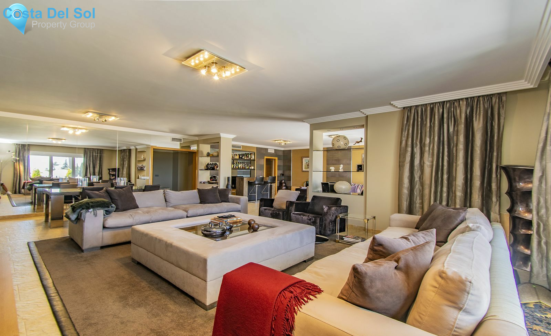 Middle Floor Apartment in The Golden Mile-1531889