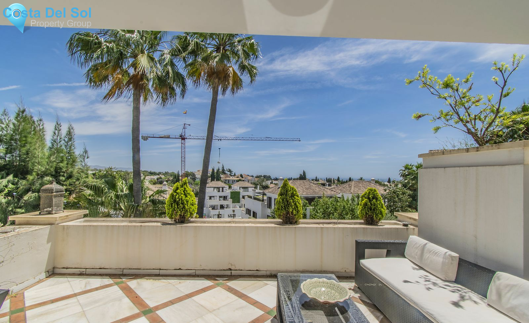 Middle Floor Apartment in The Golden Mile-1531892