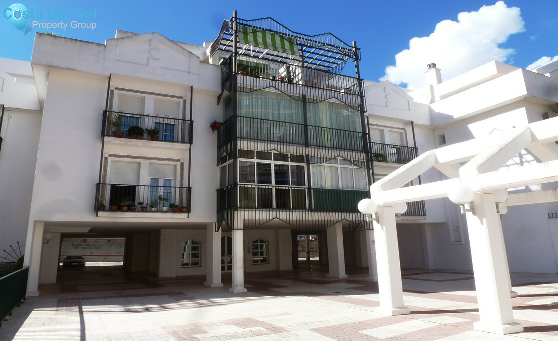 Middle Floor Apartment in Torremolinos Centro