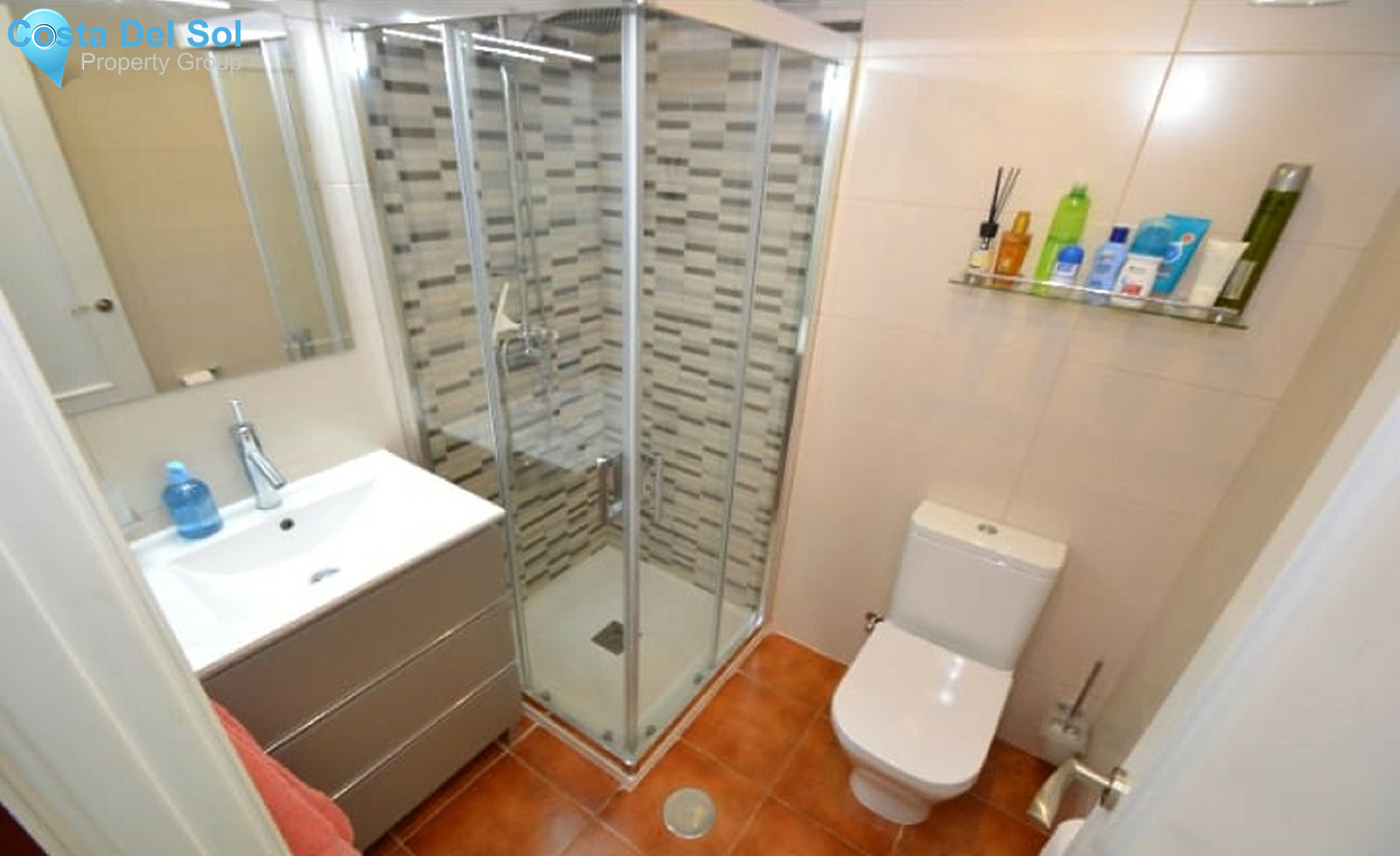 Middle Floor Apartment in Torremolinos Centro-1311677