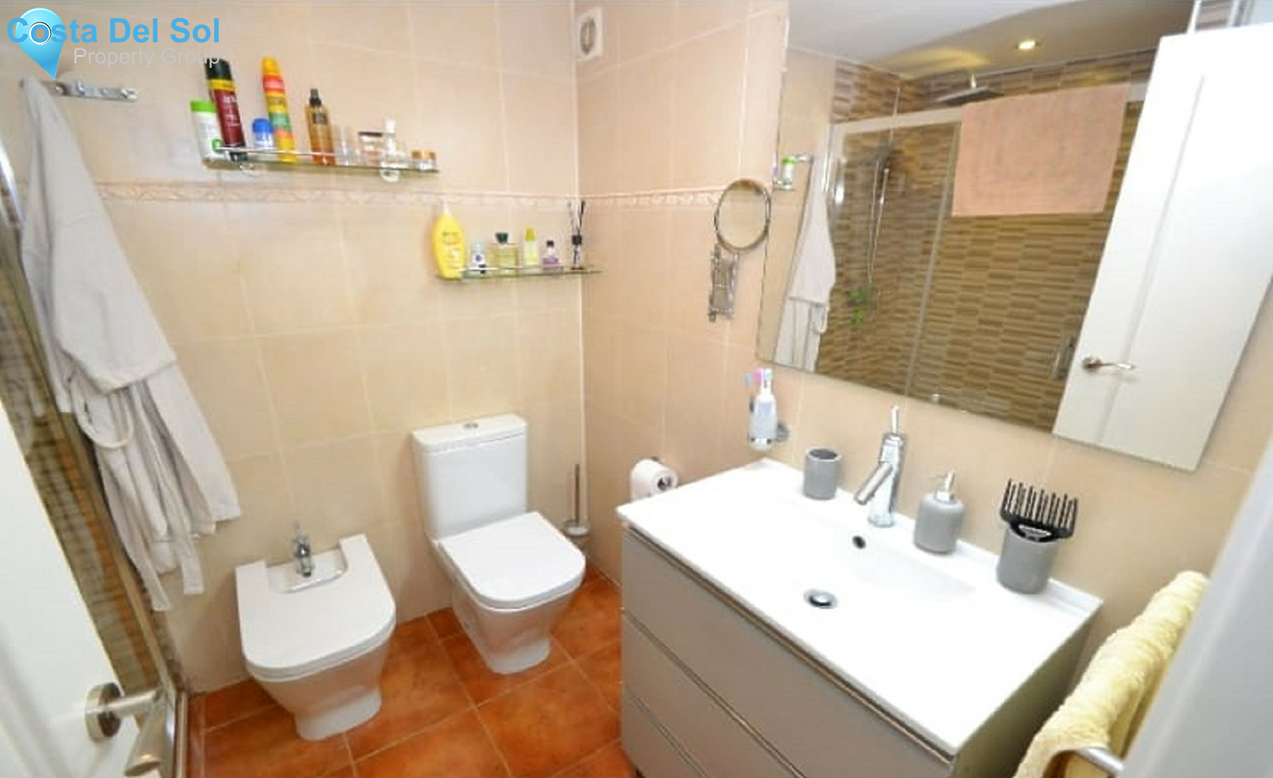 Middle Floor Apartment in Torremolinos Centro-1311678