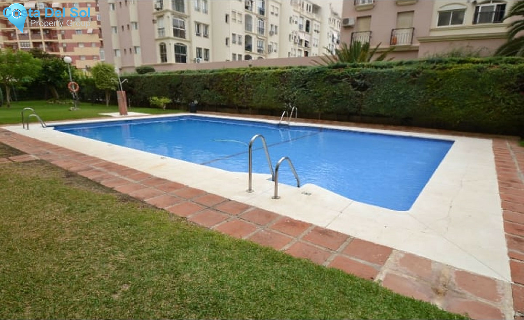 Middle Floor Apartment in Torremolinos Centro-1311681