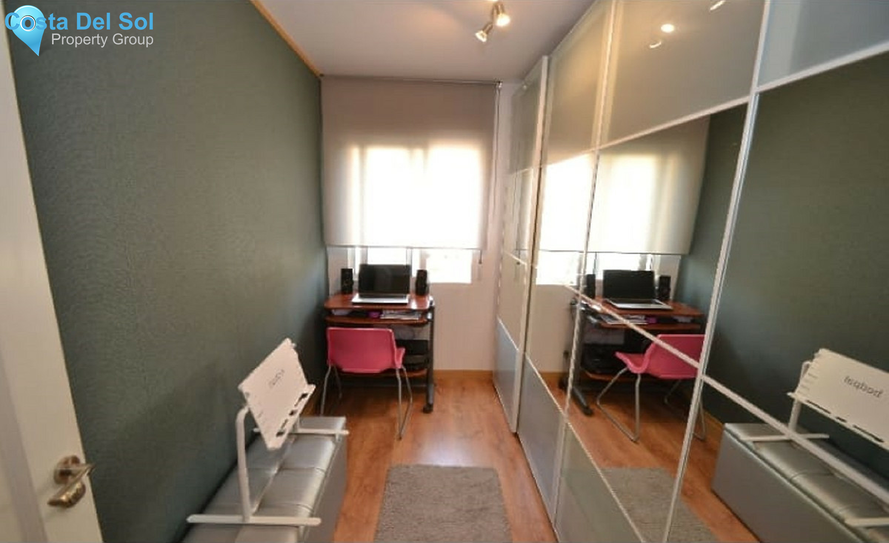 Middle Floor Apartment in Torremolinos Centro-1311686