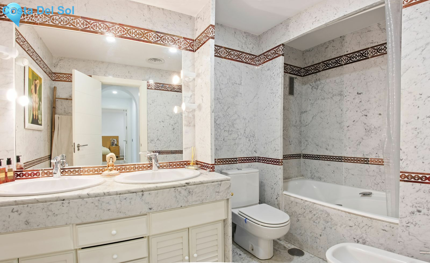 Middle Floor Apartment in Torremolinos Centro-1470719