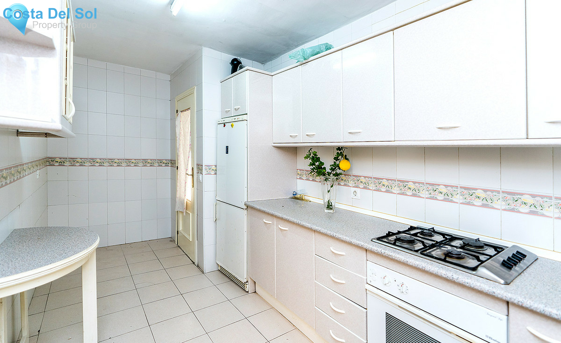 Middle Floor Apartment in Torremolinos-1331200