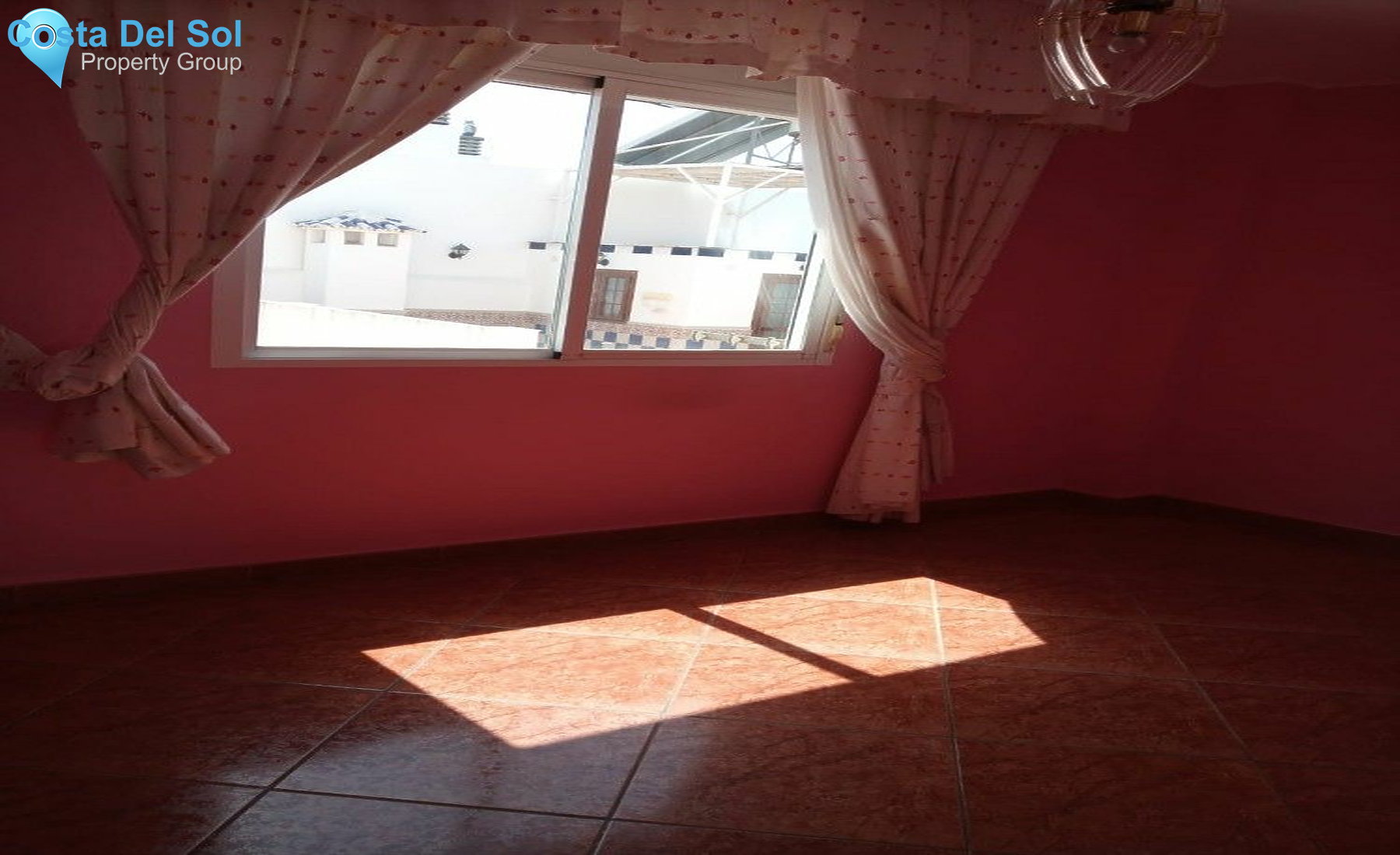 Middle Floor Apartment in Vélez-Málaga-1432816