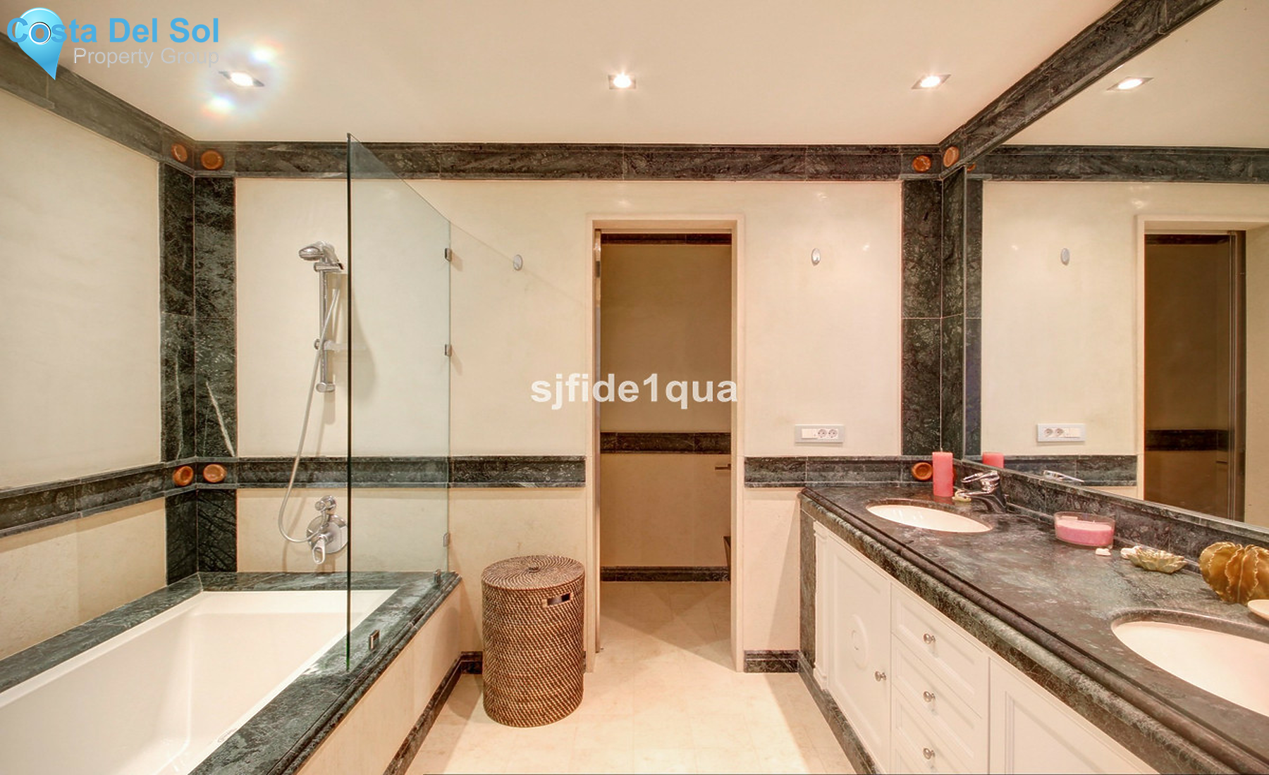 Penthouse in Estepona