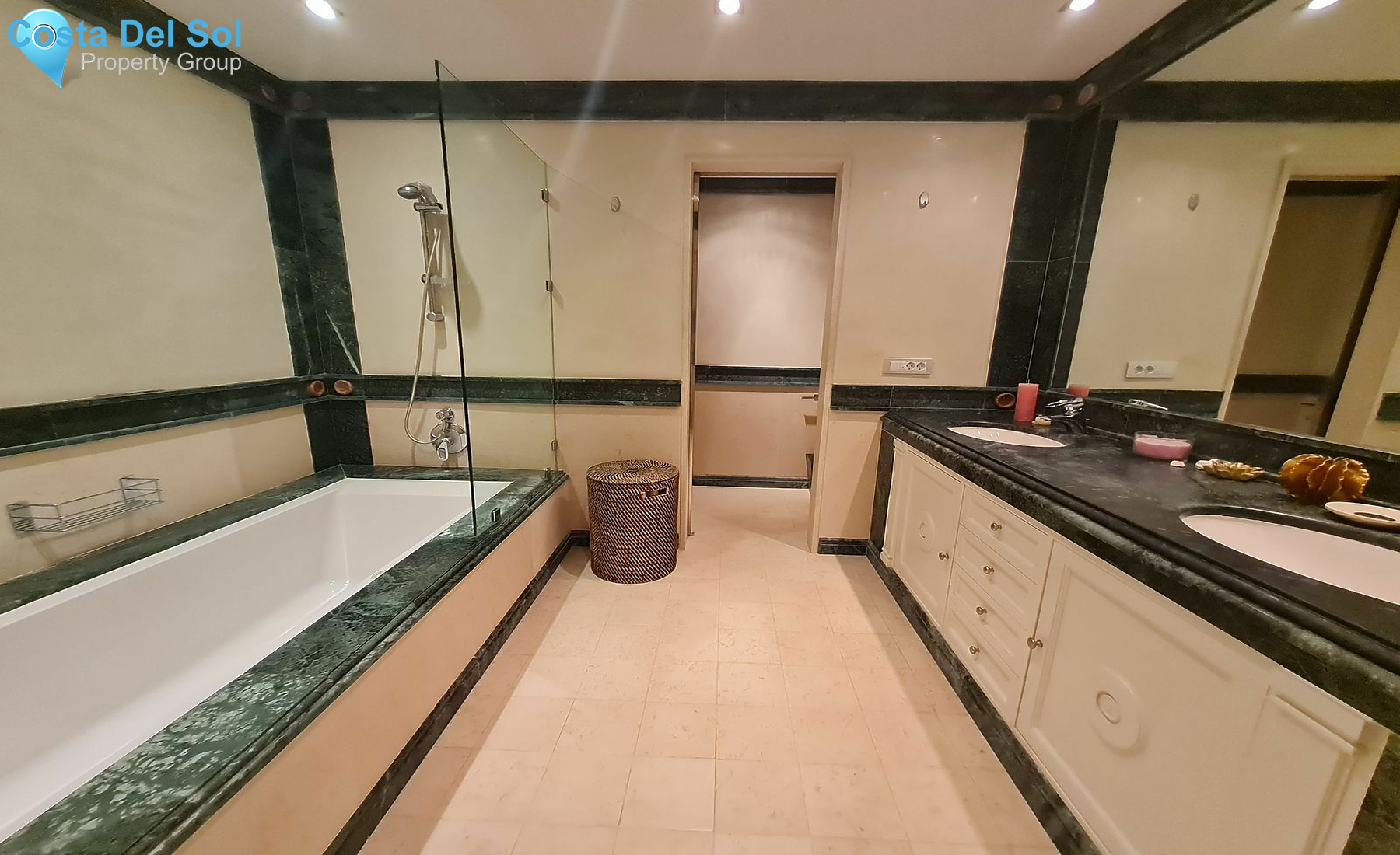 Penthouse in Estepona-1148177