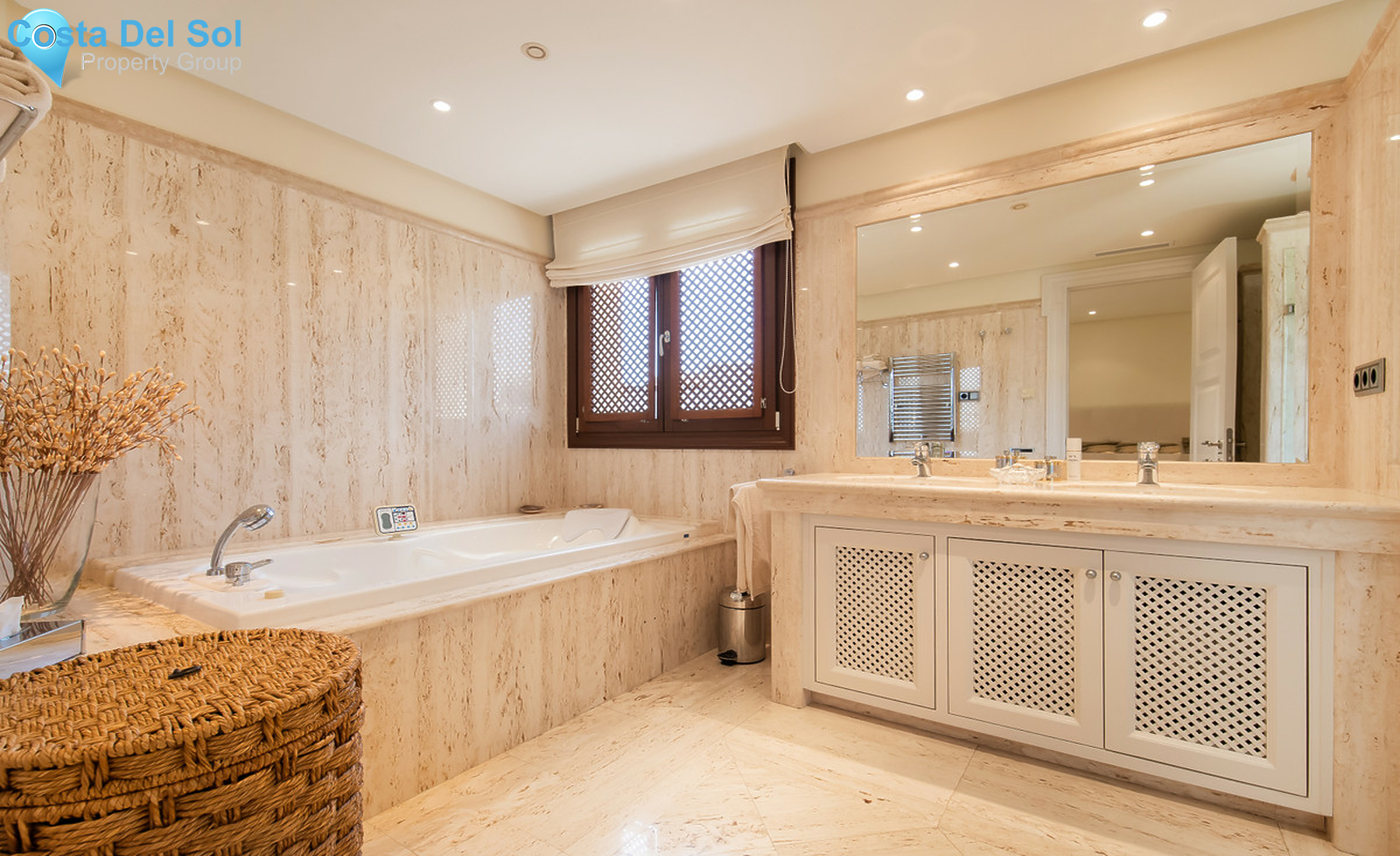 Penthouse in Los Monteros-1385790