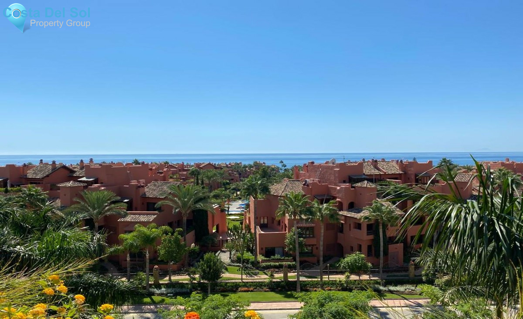 Penthouse in Estepona-701957