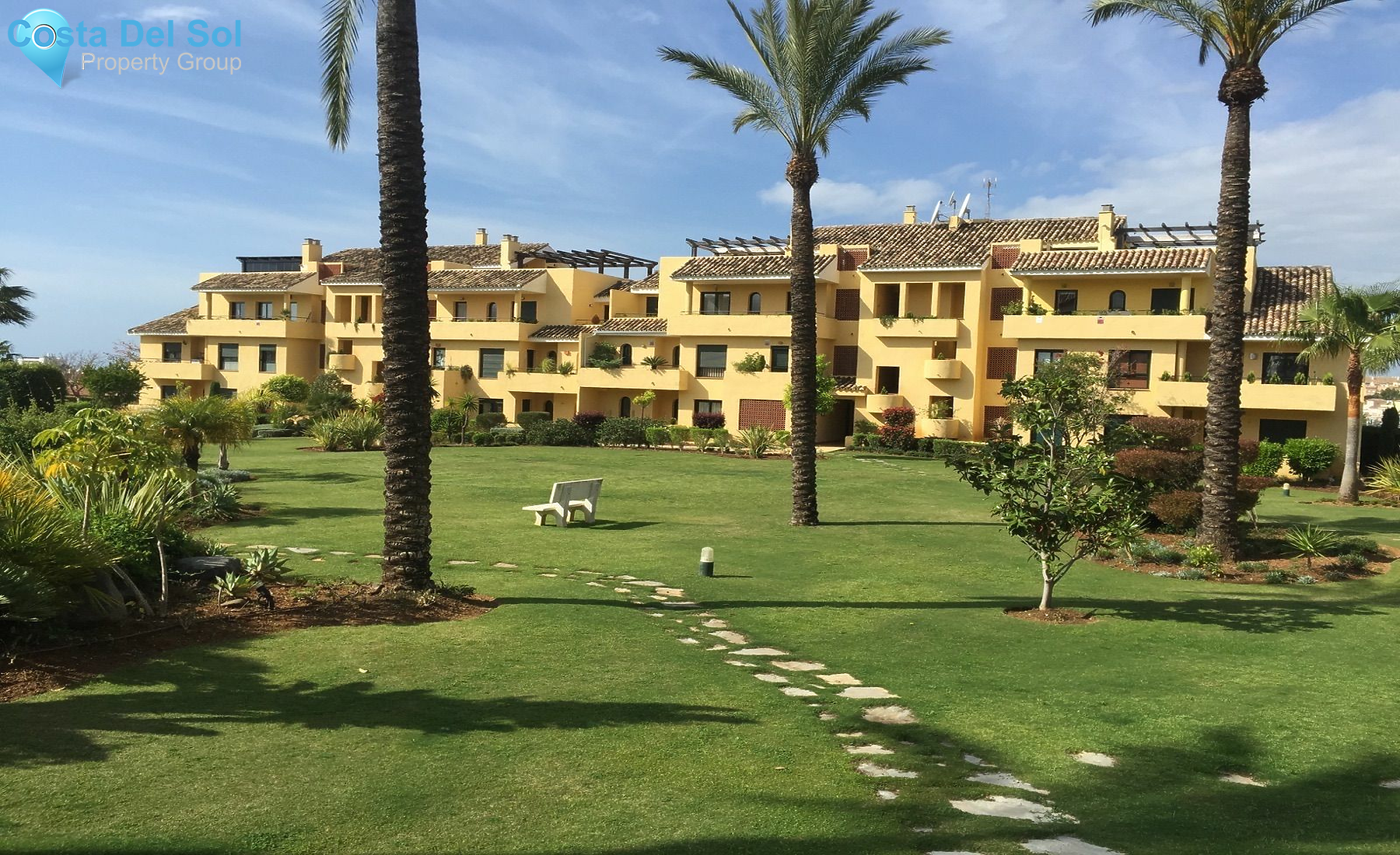 Penthouse in New Golden Mile-1185541