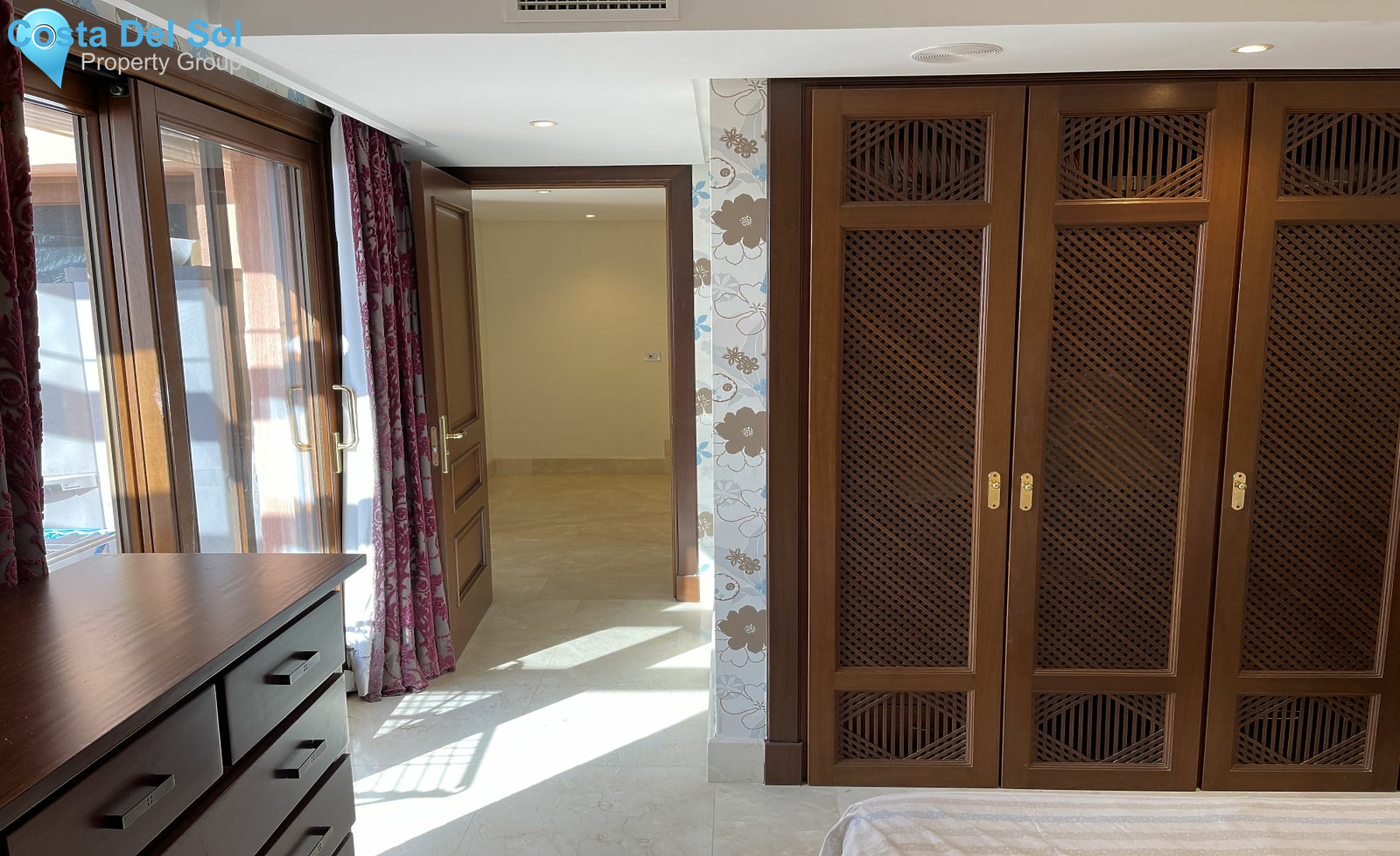 Penthouse in New Golden Mile-1191696