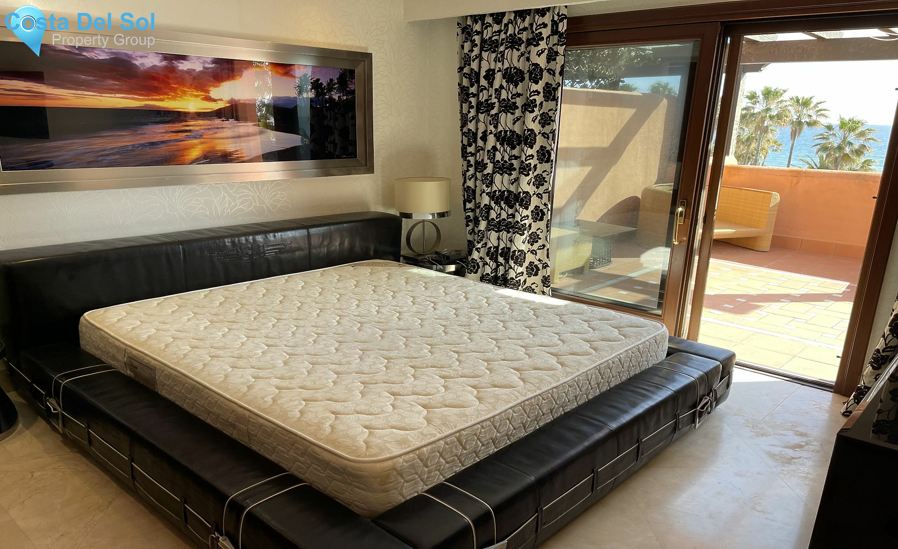 Penthouse in New Golden Mile-1191684