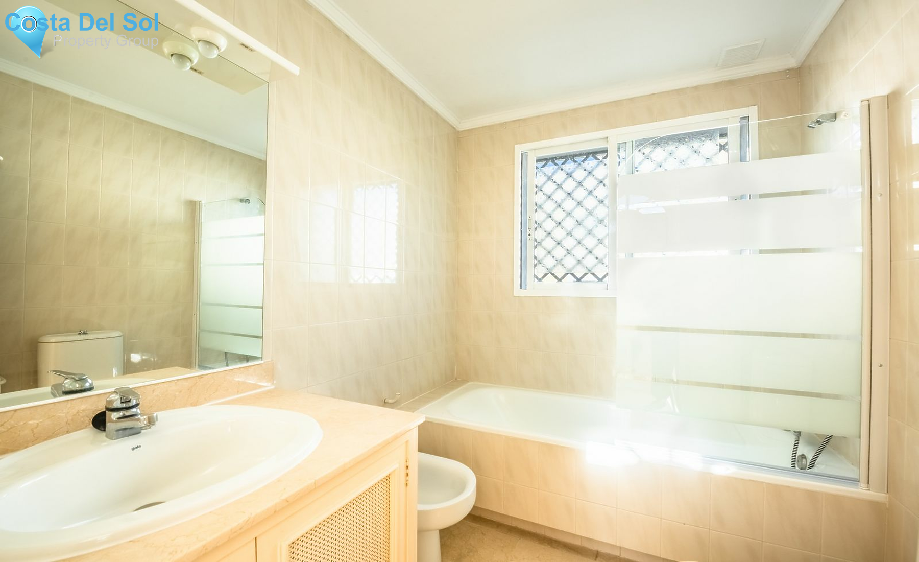 Penthouse in Nueva Andalucía-1470091