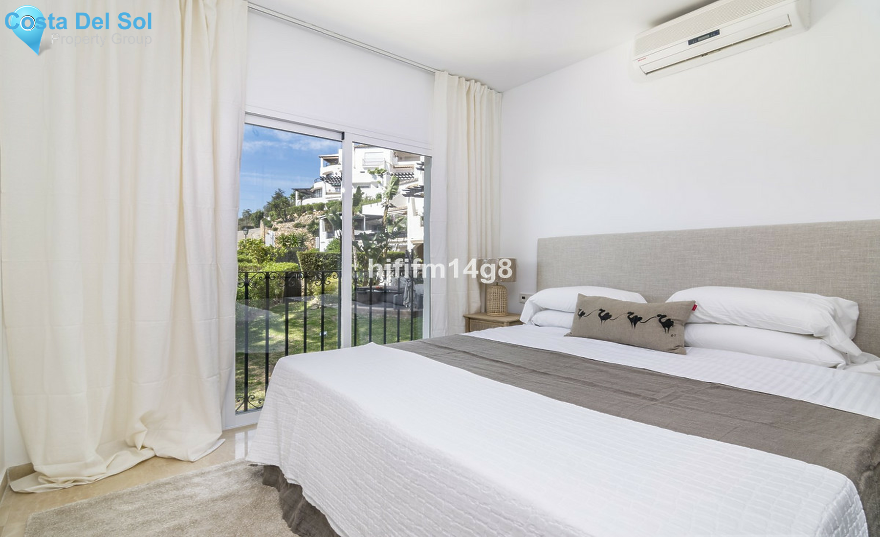 Penthouse in The Golden Mile-1252163