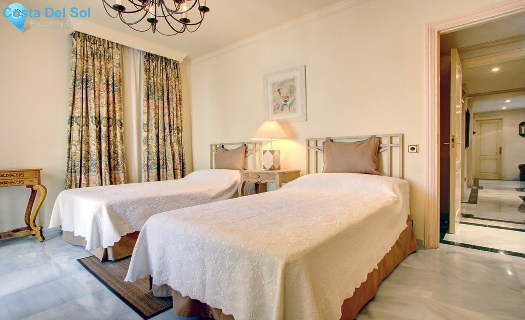 Penthouse in The Golden Mile-1215866