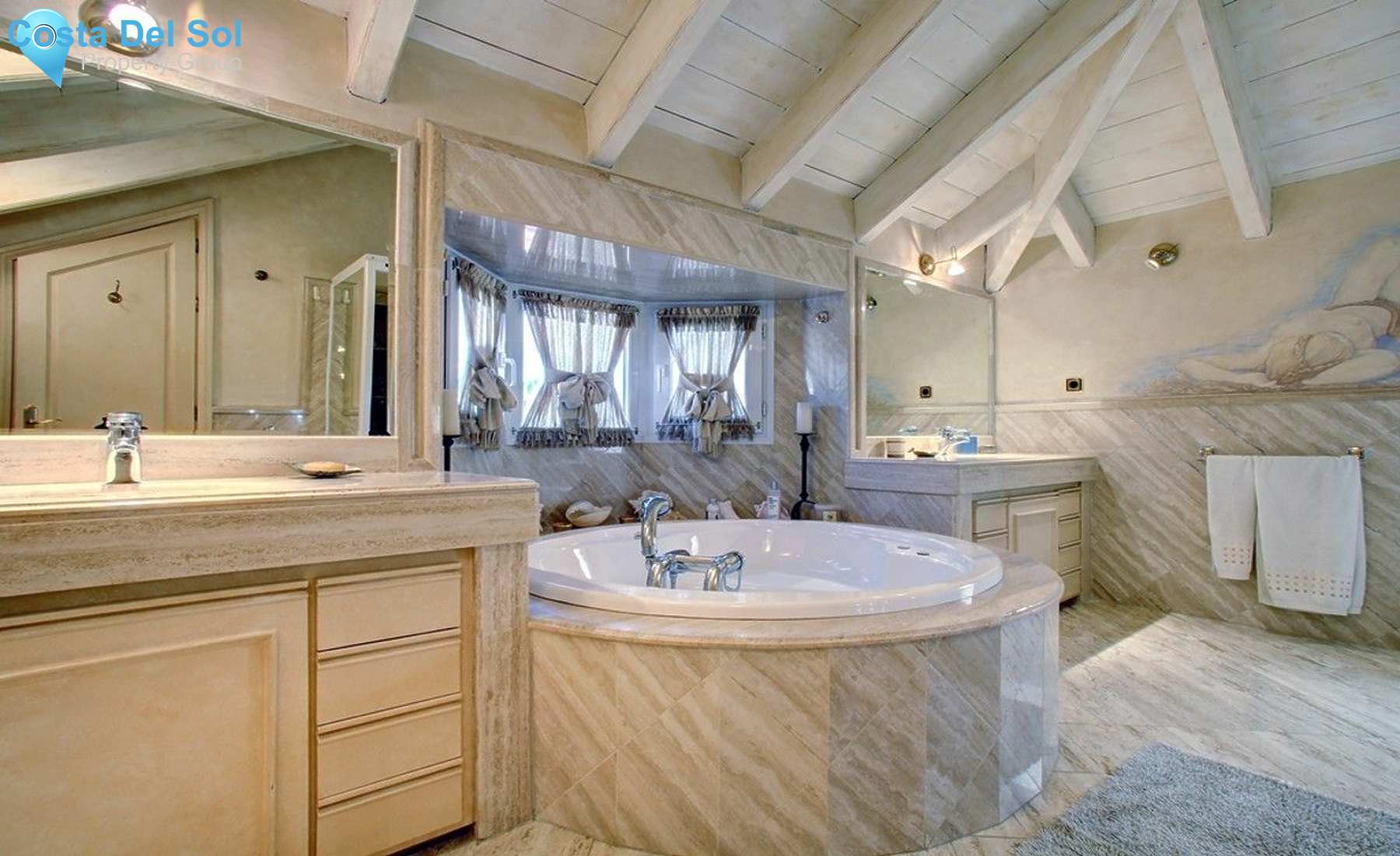 Penthouse in The Golden Mile-1215854