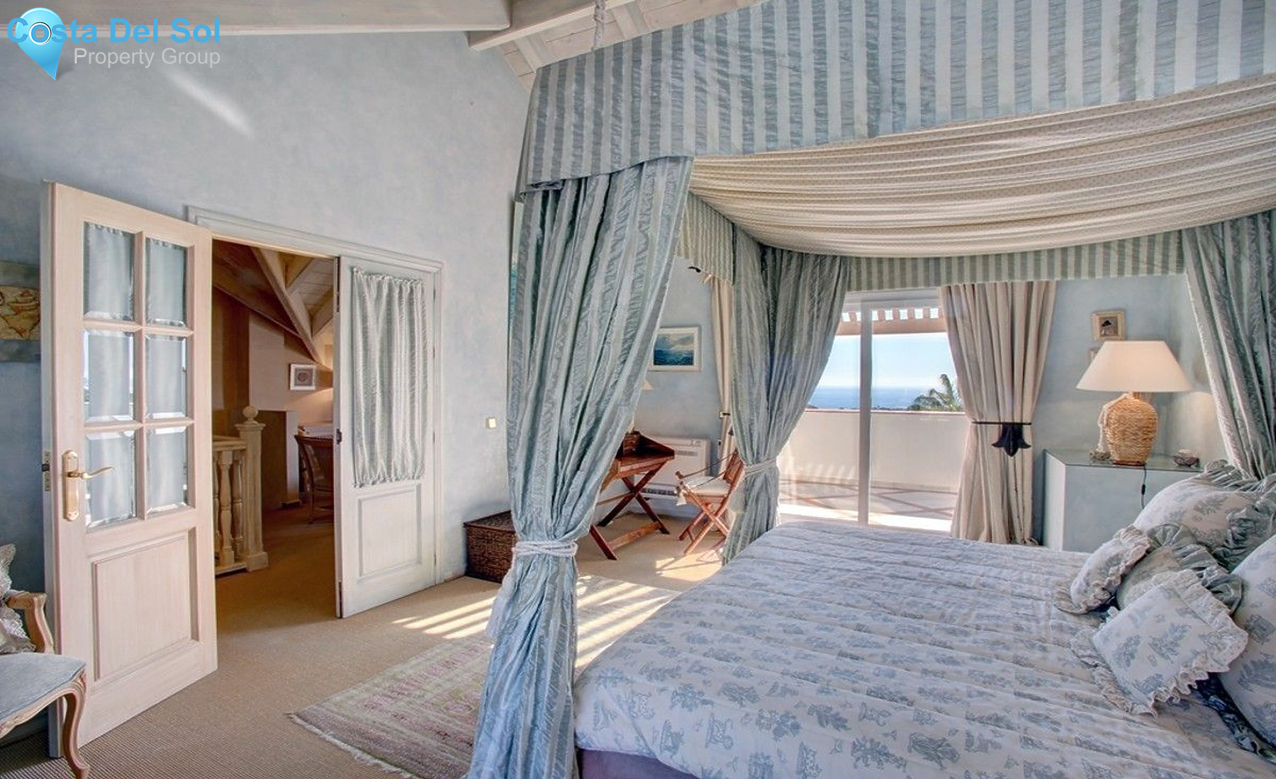 Penthouse in The Golden Mile-1215857