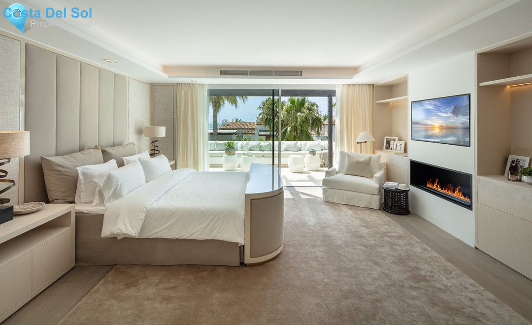Penthouse in The Golden Mile-1561717