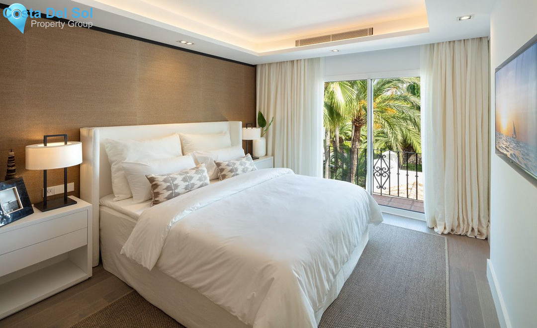 Penthouse in The Golden Mile-1561718