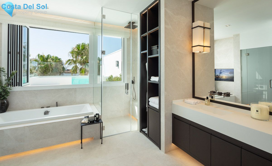 Penthouse in The Golden Mile-1561708