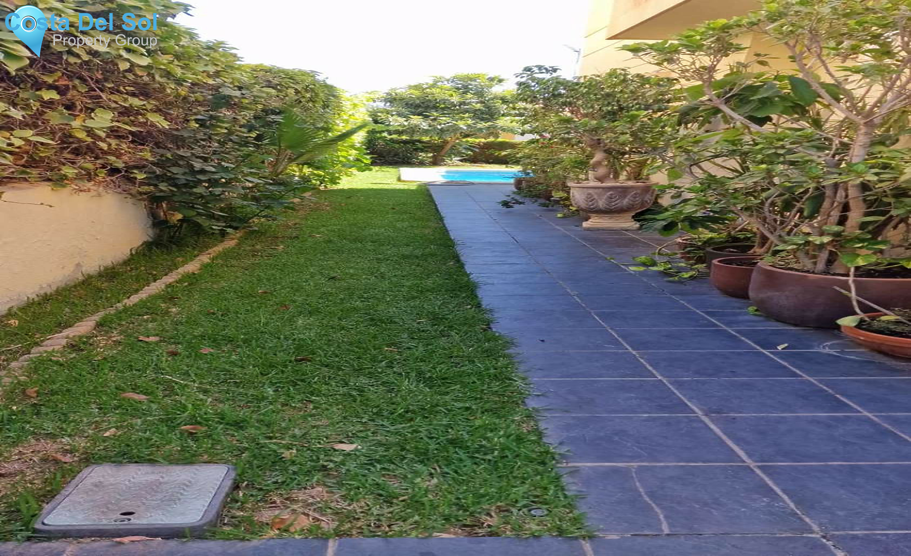 Semi-Detached House in Alhaurín de la Torre-1241903