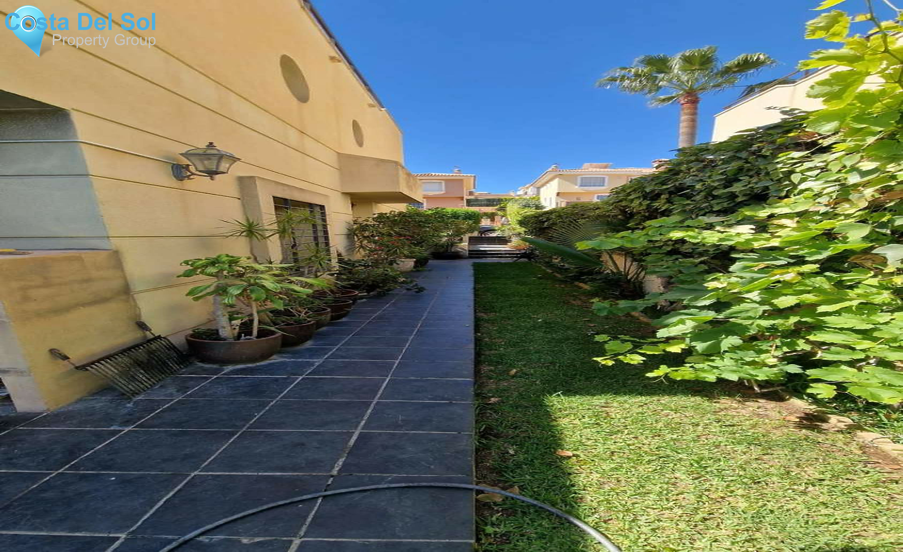 Semi-Detached House in Alhaurín de la Torre-1241904