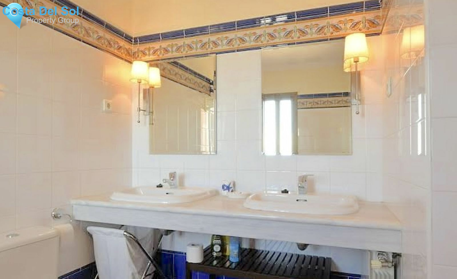 Semi-Detached House in Alhaurín de la Torre-1497748