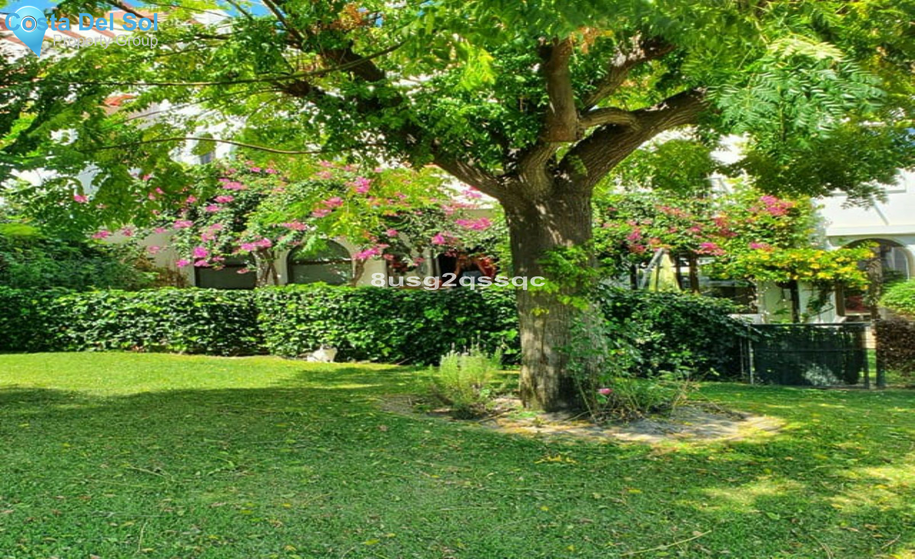 Semi-Detached House in Bel Air