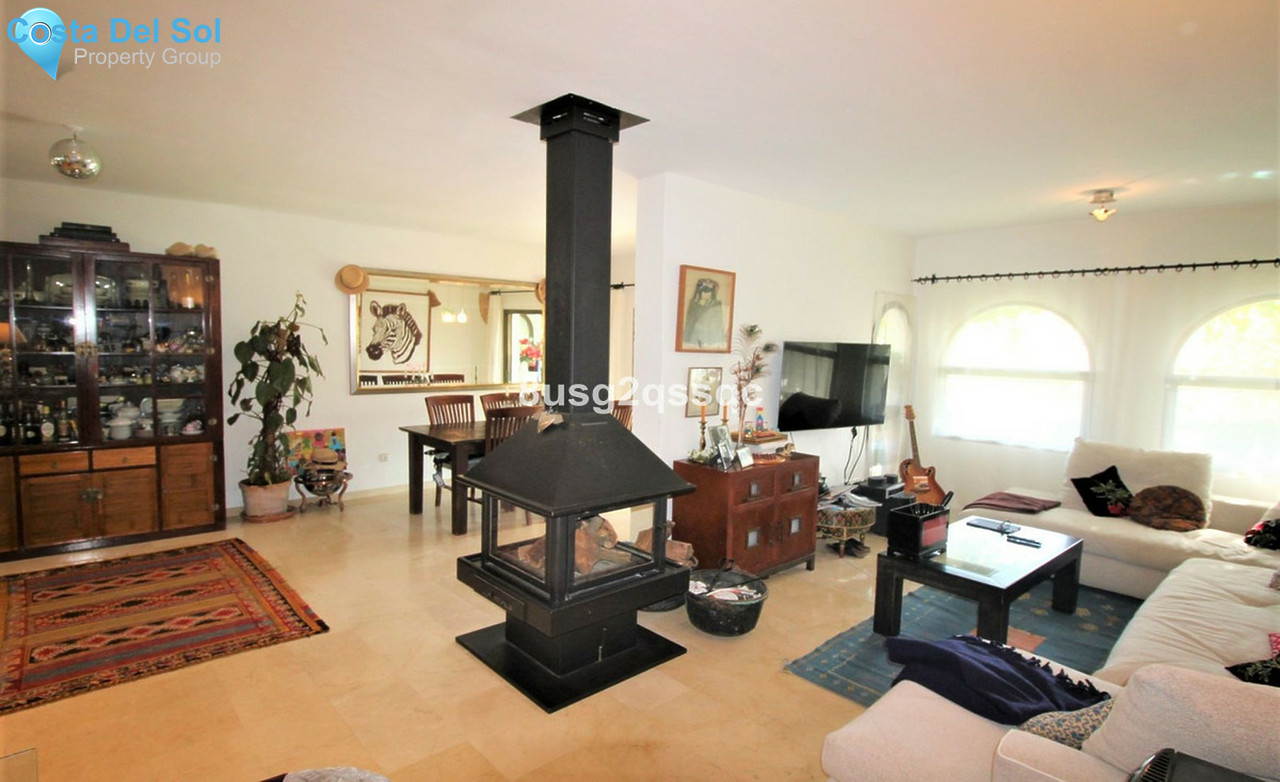 Semi-Detached House in Bel Air-1504802