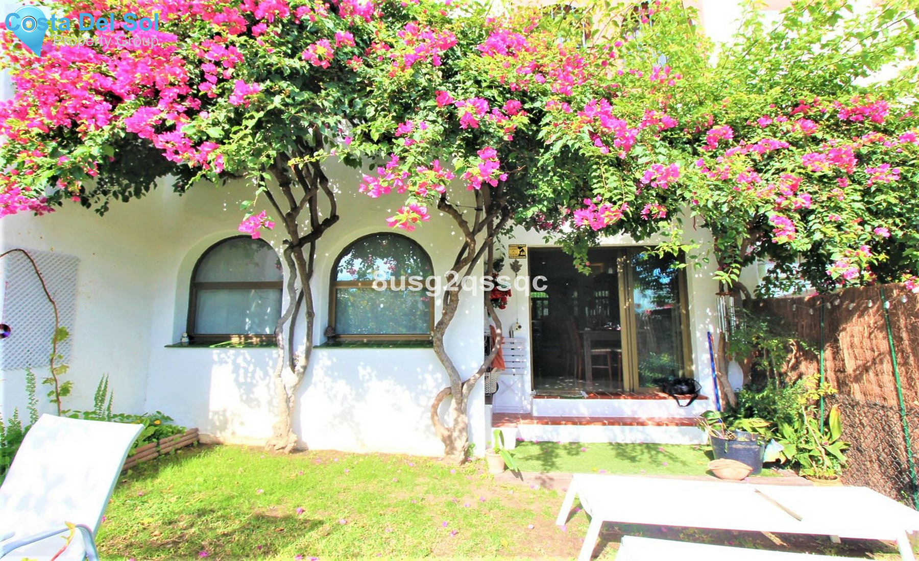 Semi-Detached House in Bel Air-1504805