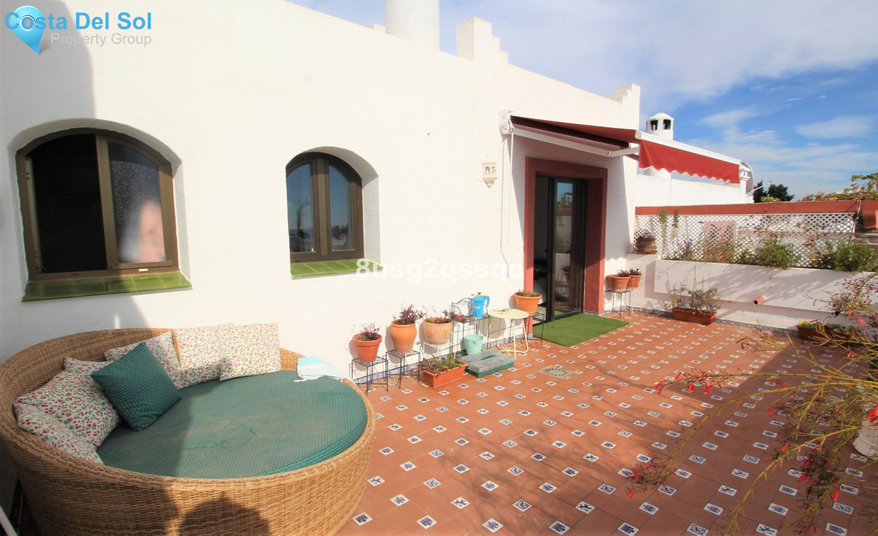 Semi-Detached House in Bel Air-1504796