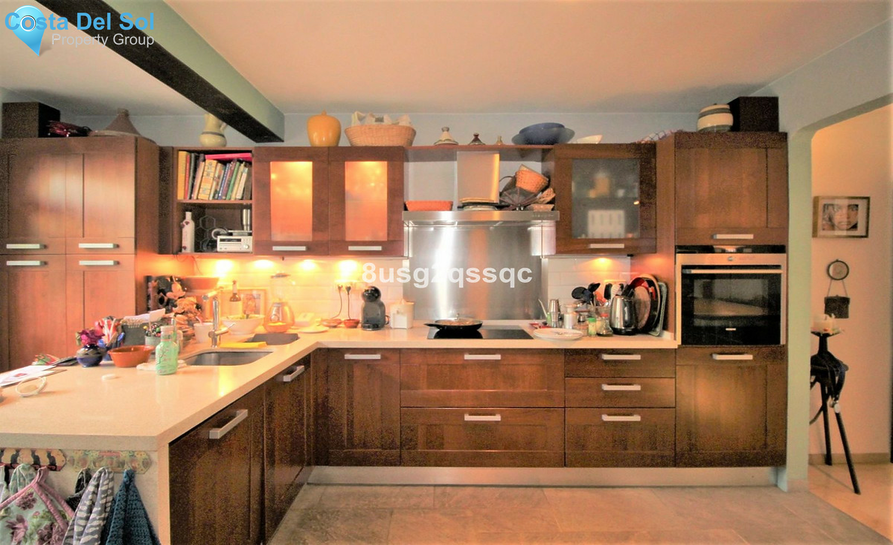 Semi-Detached House in Bel Air-1504800