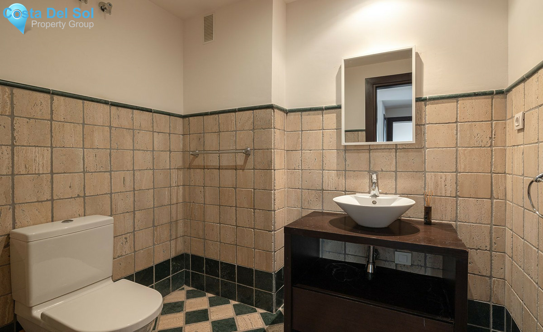 Semi-Detached House in Benahavís-1509206