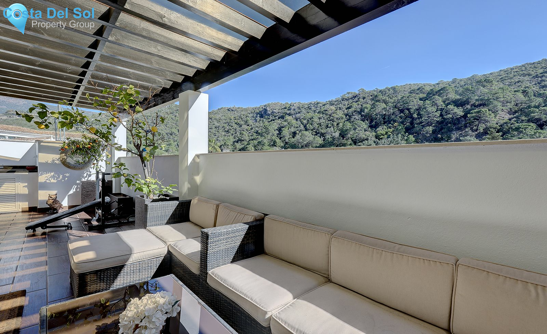 Semi-Detached House in Benahavís-1208428