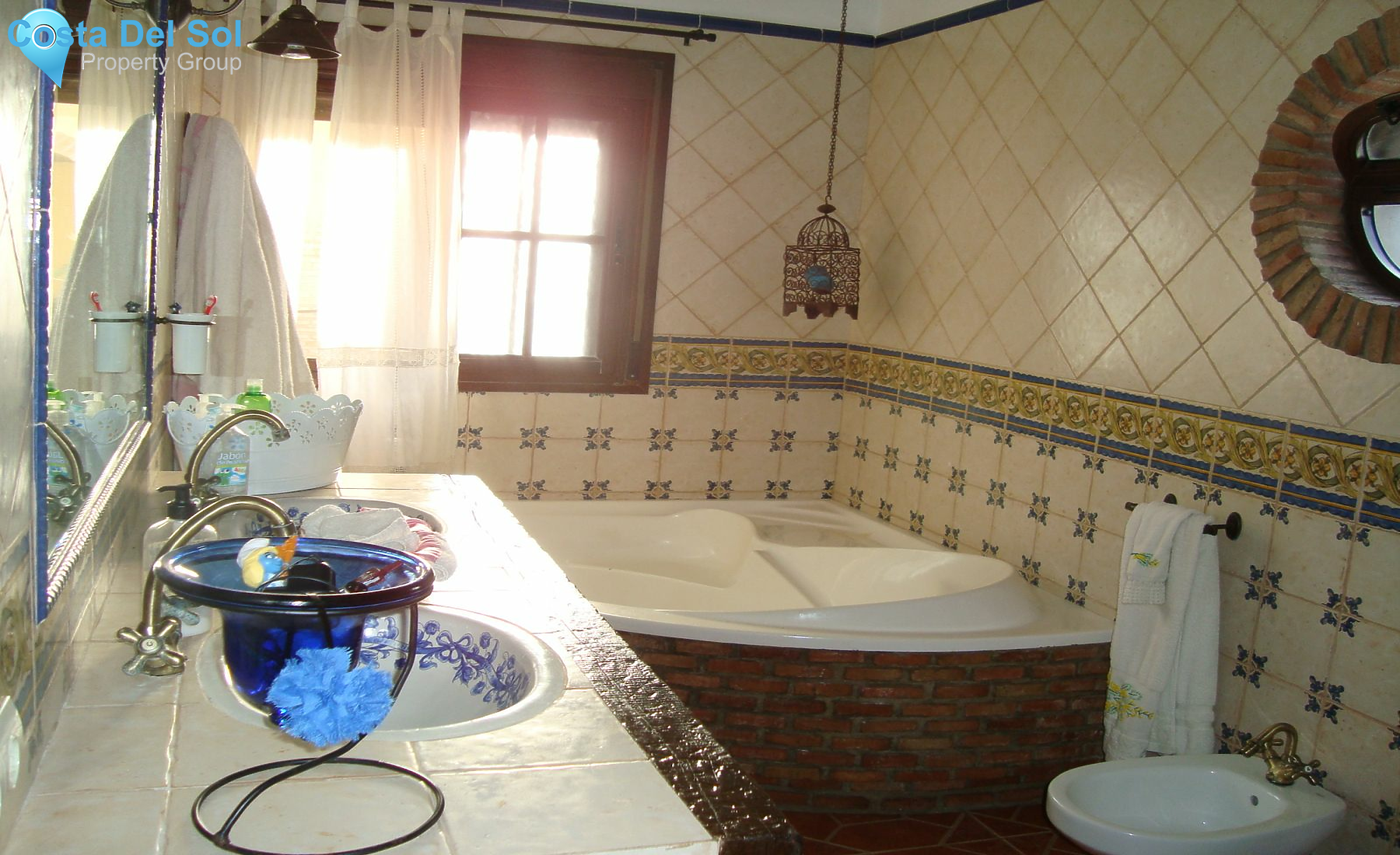 Semi-Detached House in Casares Pueblo-1223116