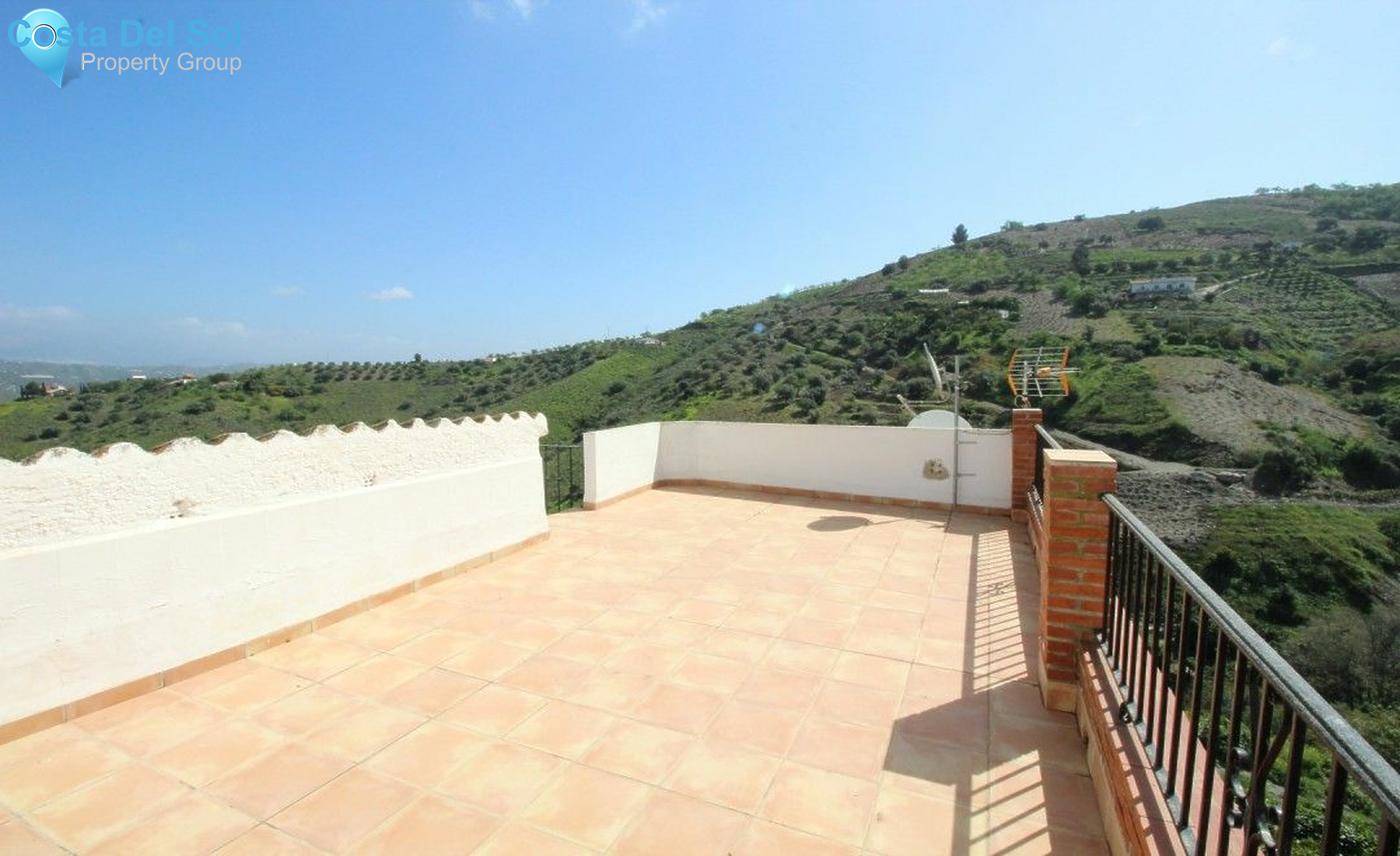Semi-Detached House in Cútar-1223825